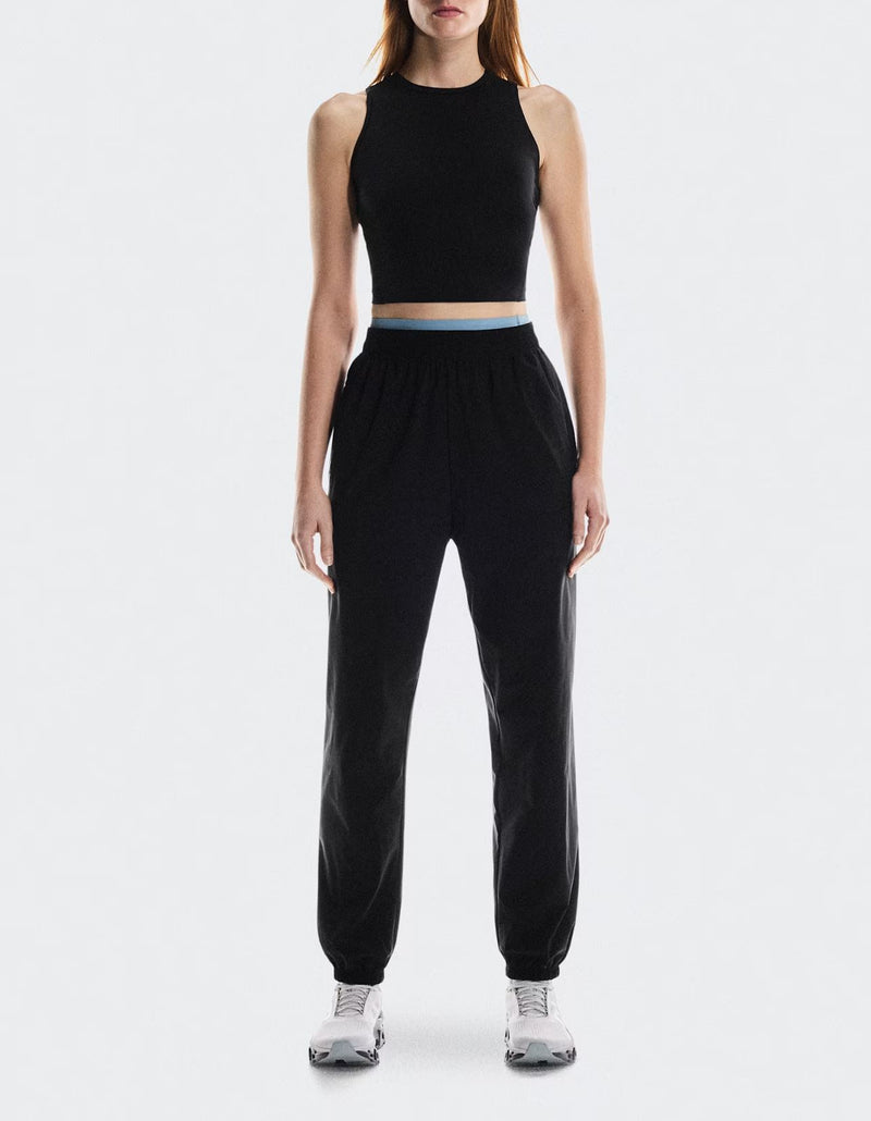 On Womens Studio Crop Top