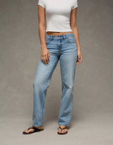American Eagle Womens AE Low-Rise Classic Straight Jeans