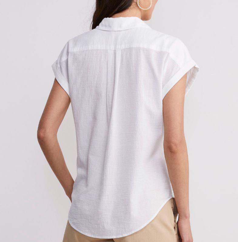Vineyard Vines Womens Lightweight Short Sleeve Button Down Shirt