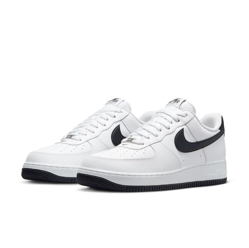 Nike Mens Air Force 1 '07 Shoes