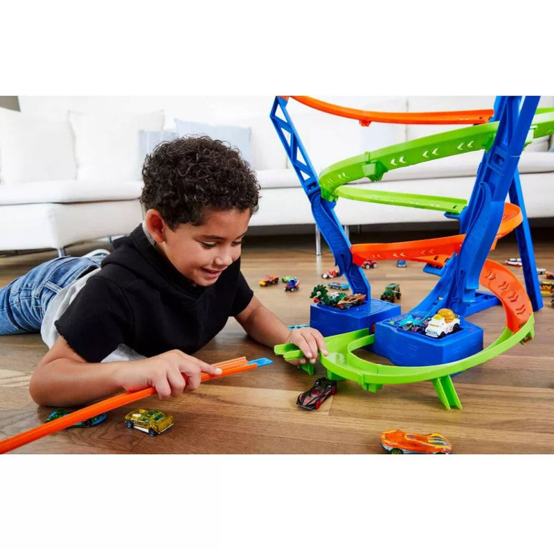 Mattel Hot Wheels Action Spiral Speed Crash