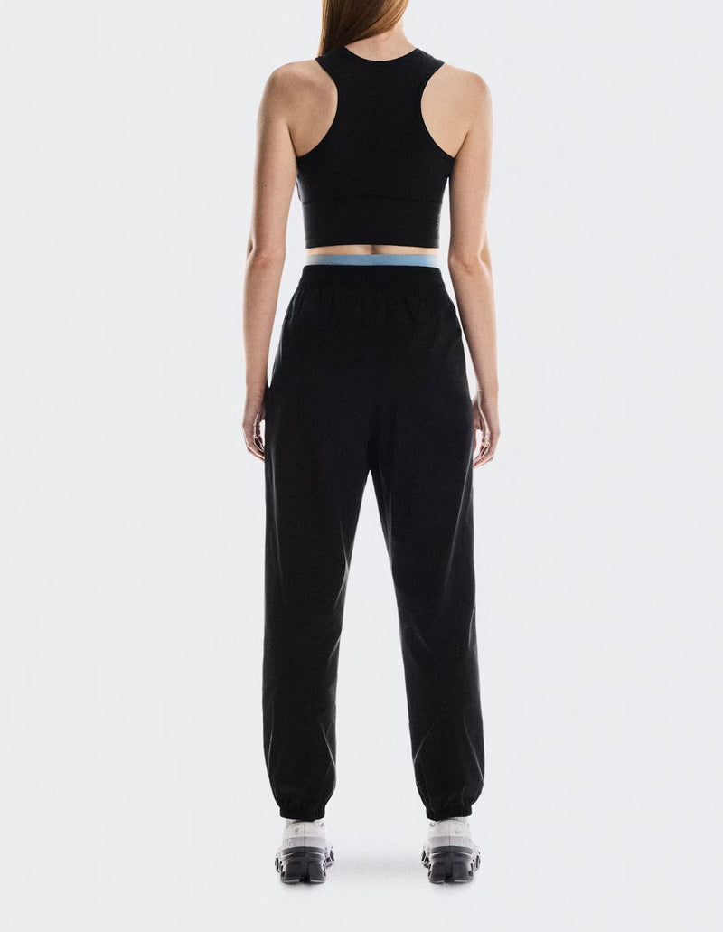 On Womens Studio Crop Top