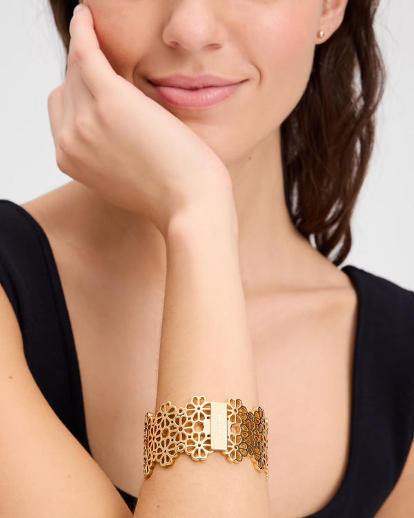 Kate Spade Spade Flower Lace Statement Bangle - Gold