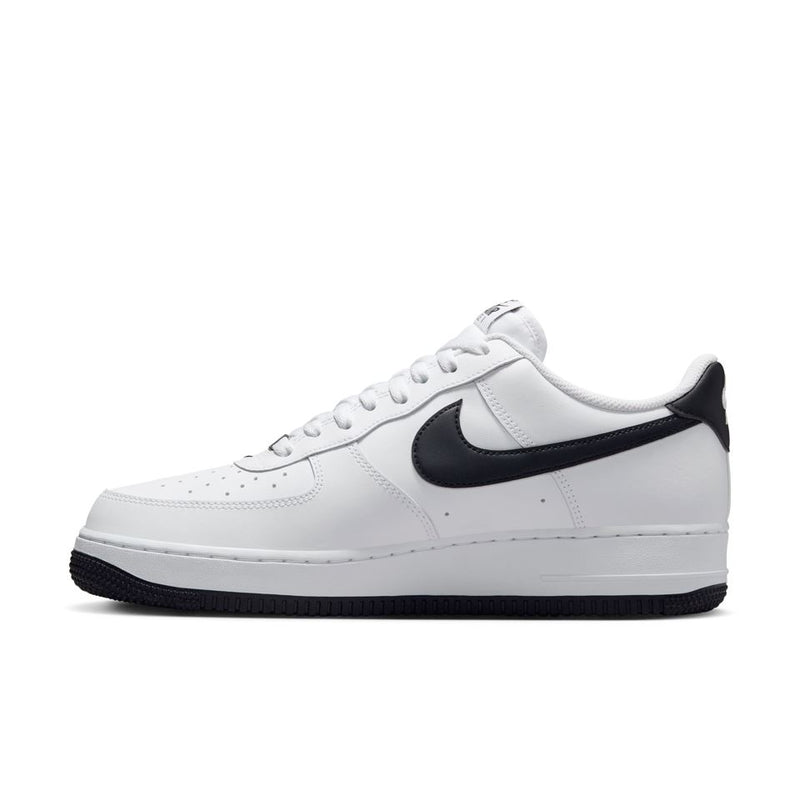 Nike Mens Air Force 1 '07 Shoes