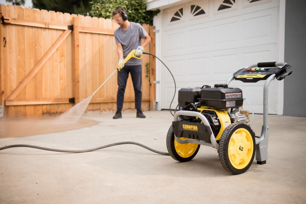 Champion Power Equipment 2800-PSI 2.1-GPM Low Profile Gas Pressure Washer