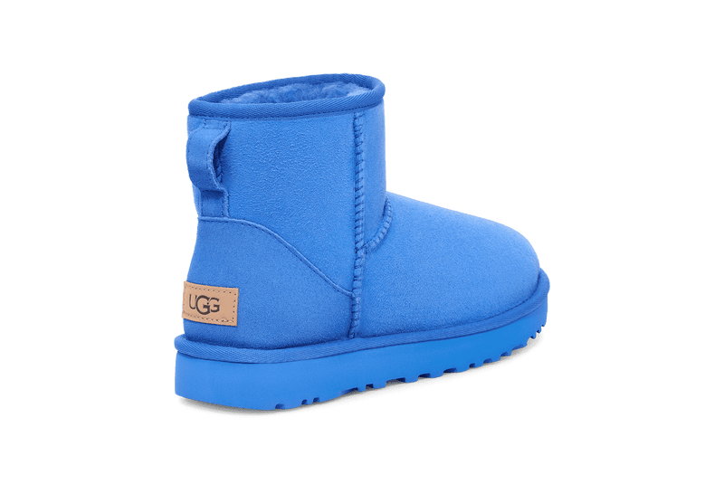 UGG Womens Classic Mini II Boots