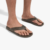 OluKai Mens Mea Ola Mano Leather Sandals