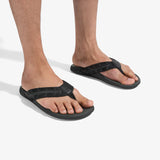 OluKai Mens Tuahine Palm Beach Sandals