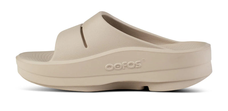 OOFOS Womens OOmega OOahh Sandals