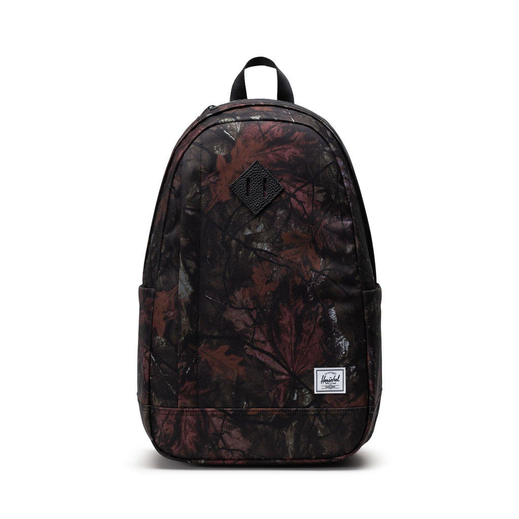 KAWS × Herschel Supply バックパック KAWS Taps Herschel Supply for Japan Exhibit | Hypebae