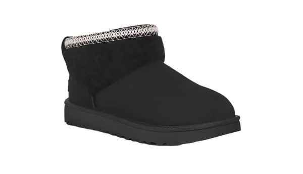 UGG Womens Classic Ultra Mini Maxi Curly Boots