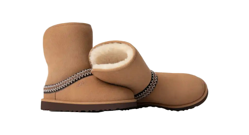 Ugg Women's Classic Short Crescent Boot