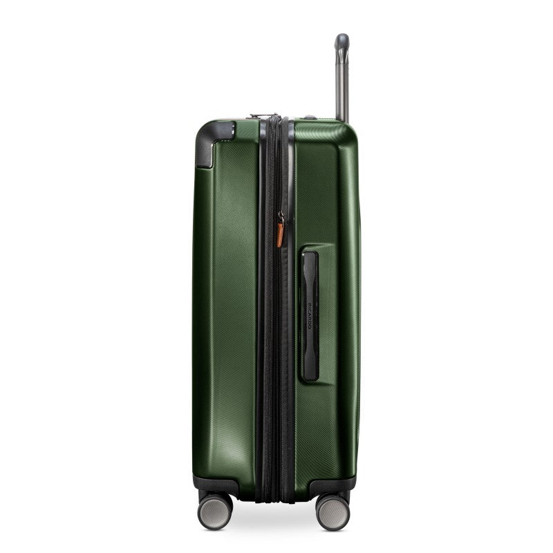Ricardo Beverly Hills Montecito 2.0 Large Expandable Check-In Spinner Luggage