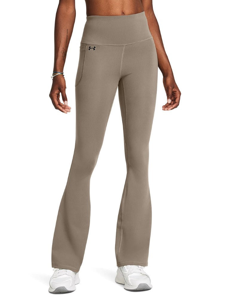 Under Armours Motion Flare Pants – ShopCGX
