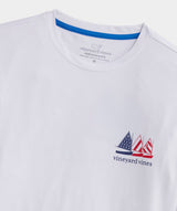 Vineyard Vines Mens USA Catboats Harbor Performance Long Sleeve T-Shirt