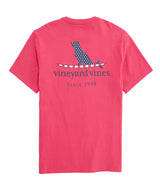 Vineyard Vines Mens Flag Dog Surfboard Short-Sleeve Pocket T-Shirt