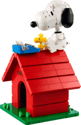 LEGO Peanuts: Snoopy's Doghouse