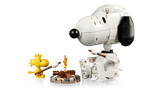 LEGO Peanuts: Snoopy's Doghouse