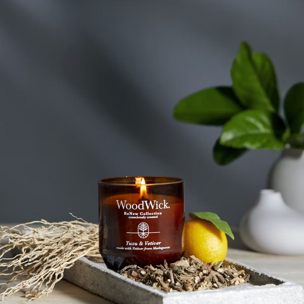 WoodWick Medium ReNew Candle - Yuzu & Vetiver