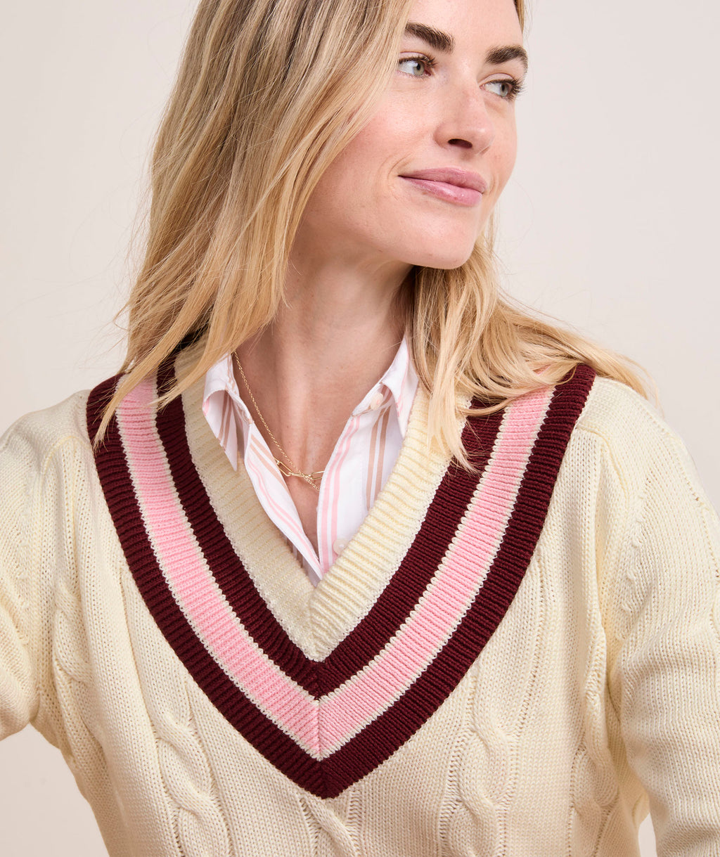 Vineyard Vines Womens Cable V-Neck Sweater – ShopCGX