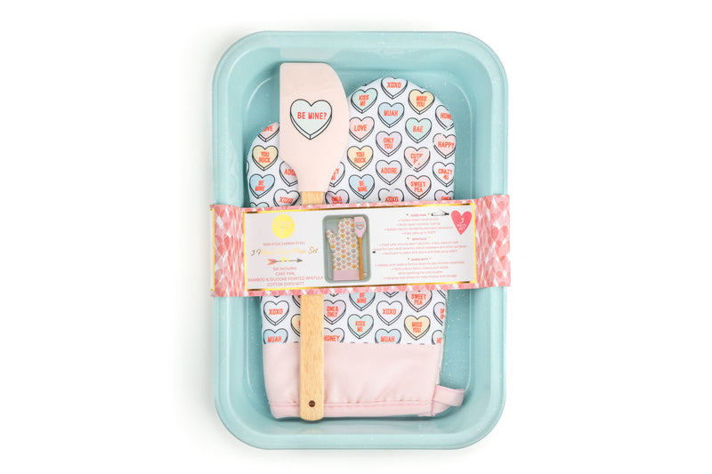 Core Kitchen 3-Piece Valentine Cake Pan Set