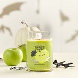 Yankee Candle Original Jar Candle - Forbidden Apple