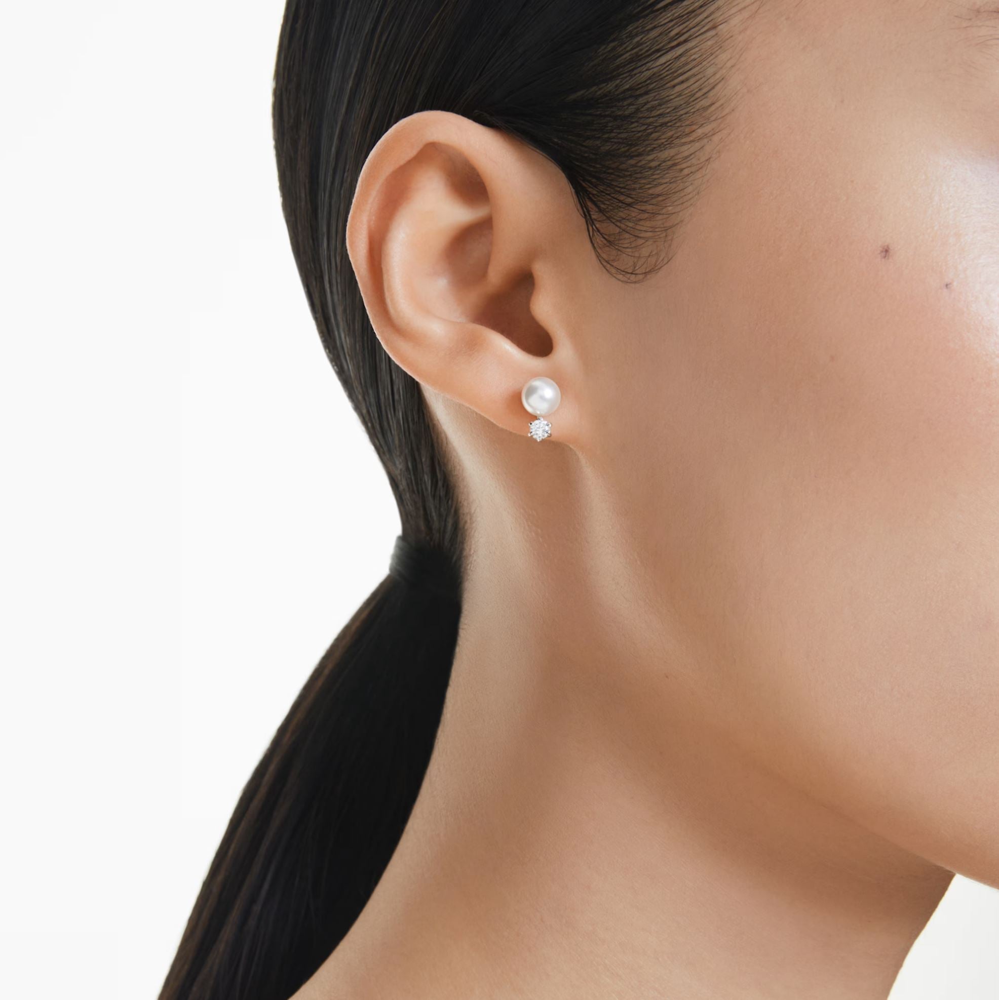 Swarovski Matrix Stud Earrings - Crystal pearl, Round cut, White, Rhodium plated