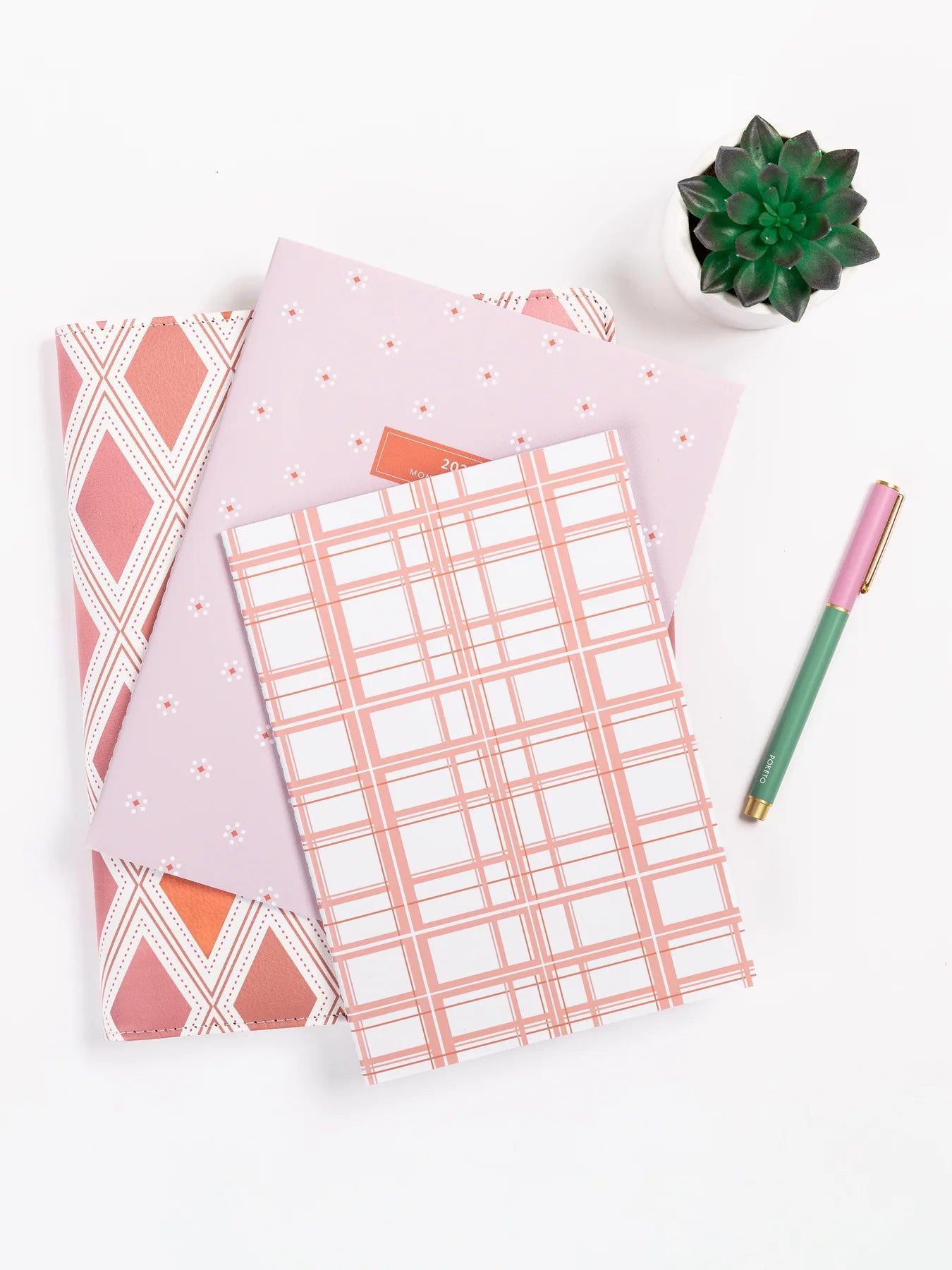 Mary Square Padfolio - Diamond Pink