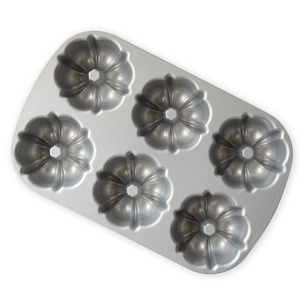 Nordic Ware Classic Bundtlette Cake Pan