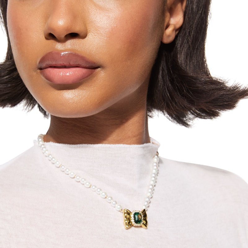 Kurt Geiger Signature Eagle Bow Pearl Necklace