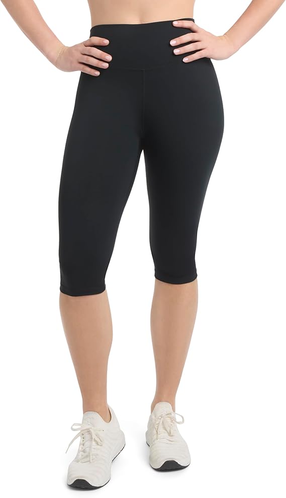 Danskin Womens Nylon Judo Capri Leggings