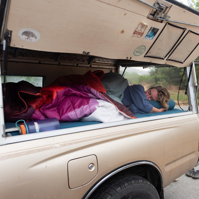 Rumpl Original Puffy Blanket - Deepwater
