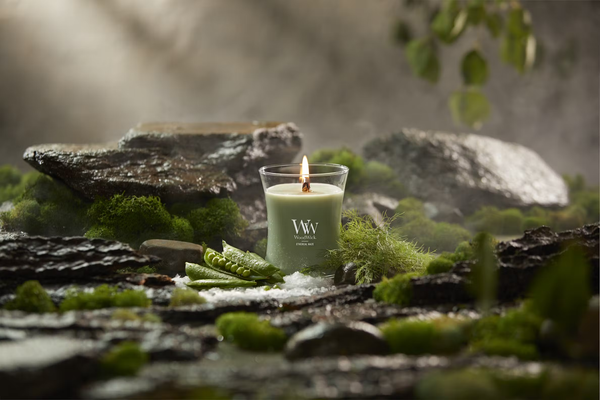 WoodWick Medium Hourglass Candle - Ethereal Haze