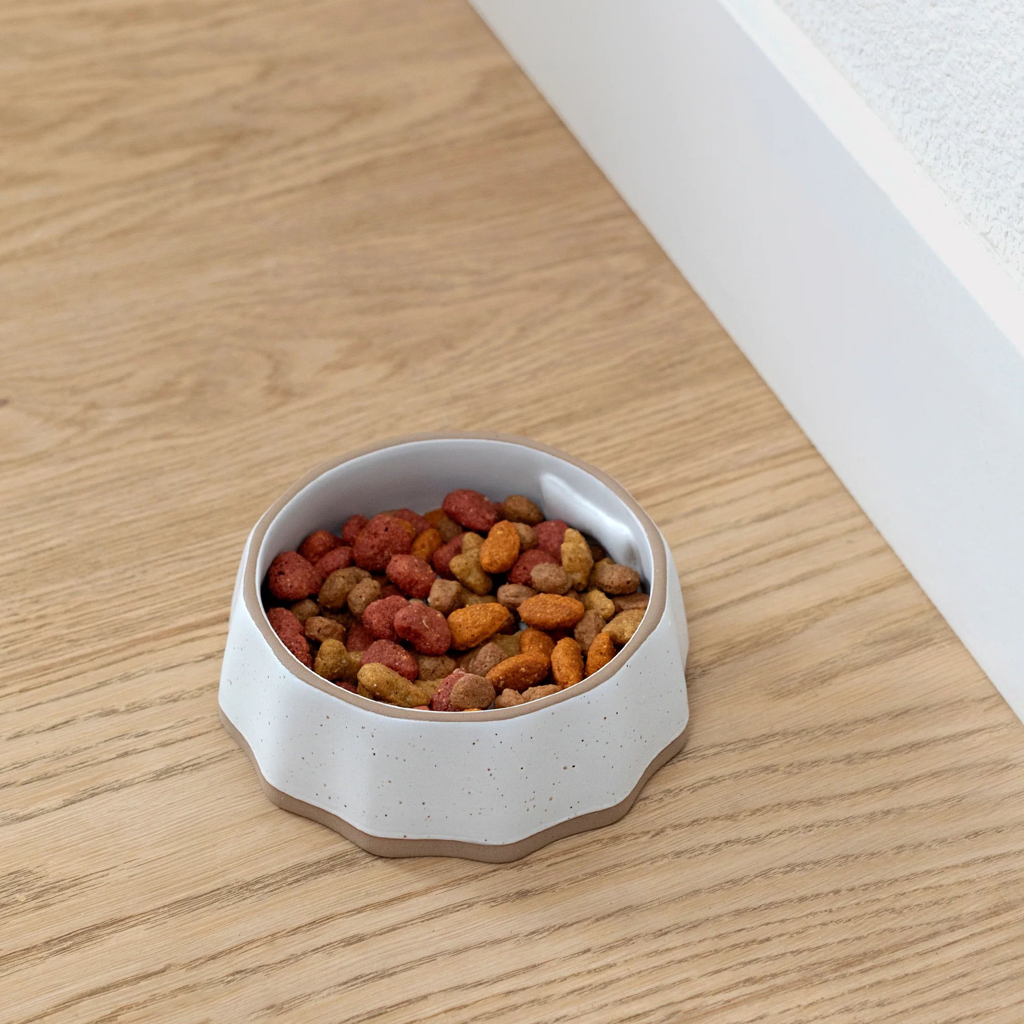 Petshop Speckled Bone Medium Dog Bowl