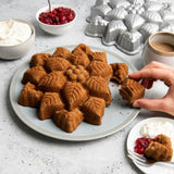 Nordic Ware Poinsettia Pull-Apart Pan
