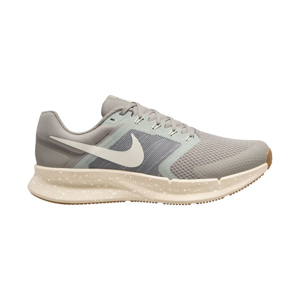 Nike Mens Run Swift 3 Running Shoes