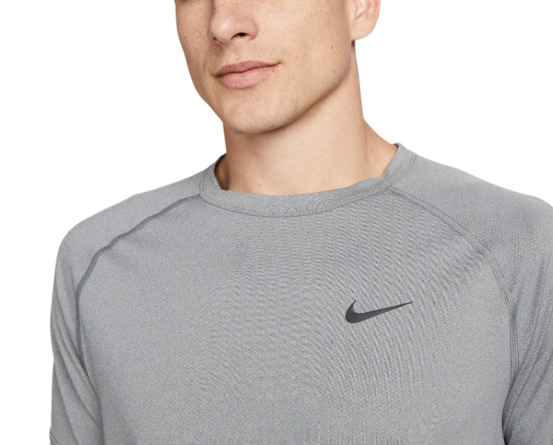 Nike Mens Dri-FIT Ready Fitness Short Sleeve T-Shirt