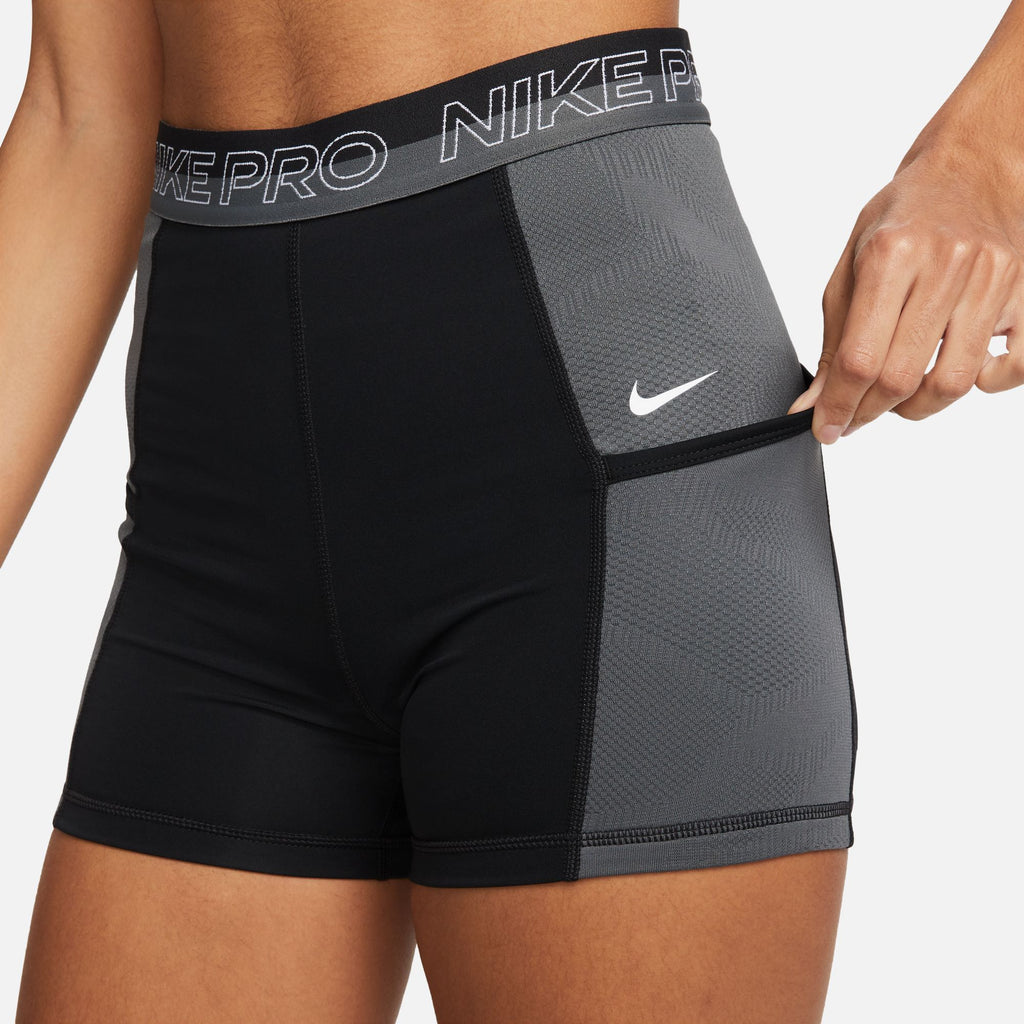 【NIKE】 Training Pro 3\" Dri-FIT Shorts（送料込み） Amazon.com: Nike Women's 365 3
