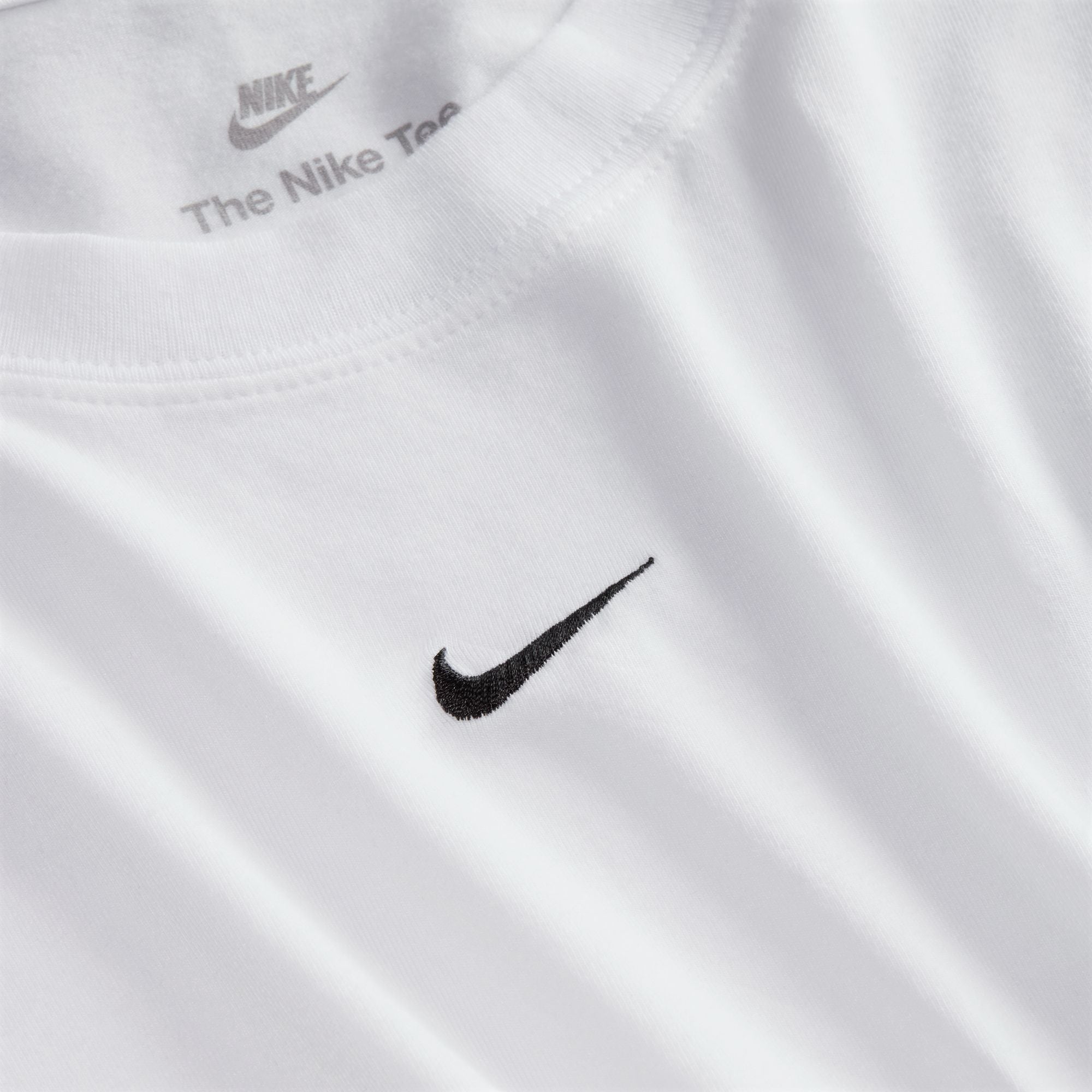 Nike Womens Chill Knit Short Sleeve T-Shirt