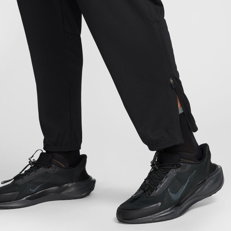 Nike Mens Dri-FIT Challenger Pants