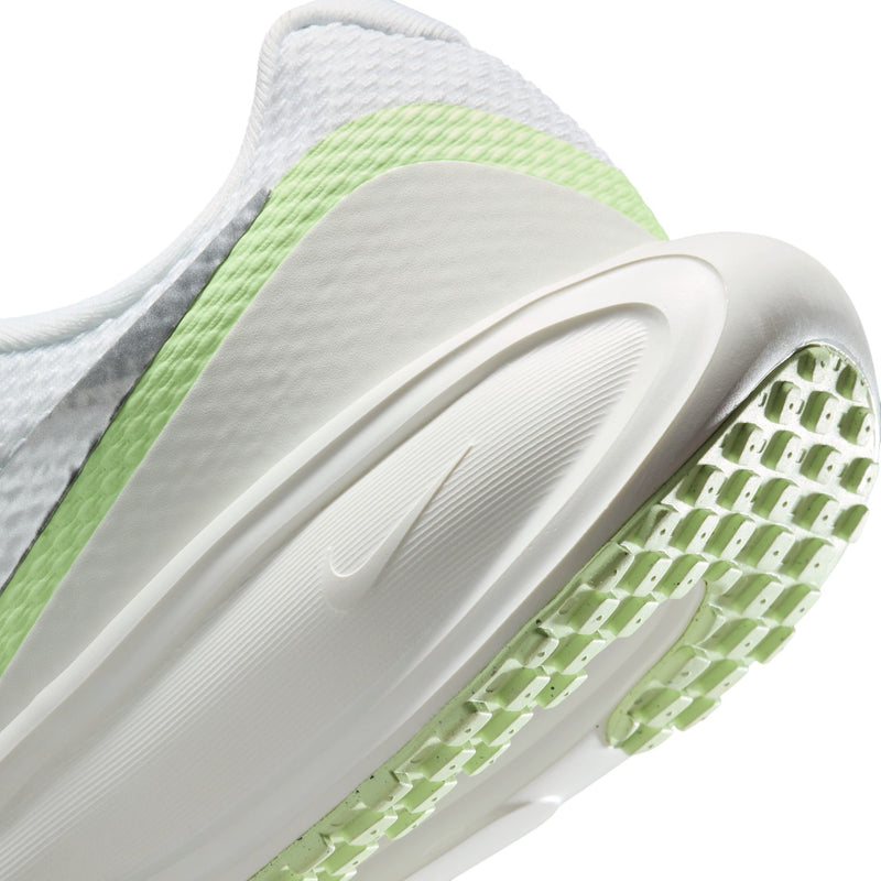 Nike Womens Revolution 8 Running Shoes