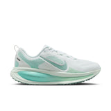 Nike Womens Vomero 18 Running Shoes