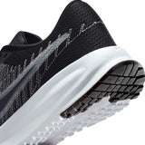 Nike Womens Defy Road Running Shoes
