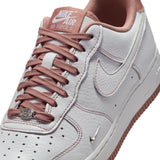 Nike Womens Air Force 1 '07 Shoe