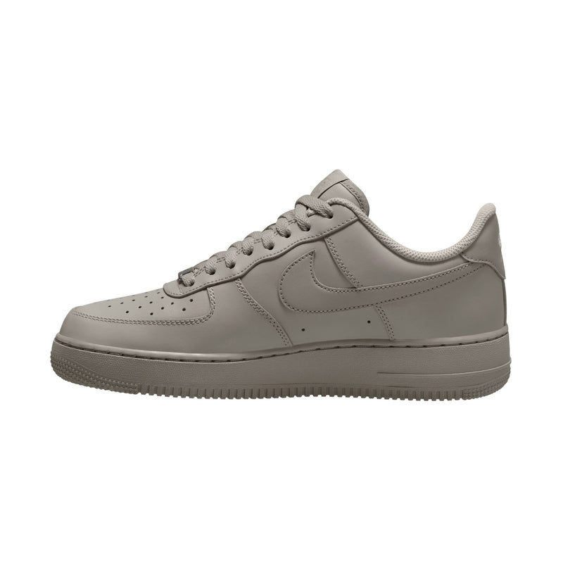 Nike Womens Air Force 1 '07 Shoe