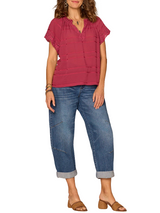Democracy Womens Short Sleeve Ruffle Split Neck Embroidered Petite Woven Top