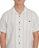 Billabong Mens Victoria Vacay Short Sleeve Woven Shirt