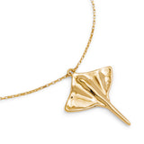 UNOde50 Ser Majestuosa Gold-Plated Manta Ray Short Chain Pendant Necklace