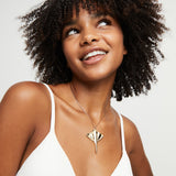 UNOde50 Ser Majestuosa Gold-Plated Manta Ray Short Chain Pendant Necklace