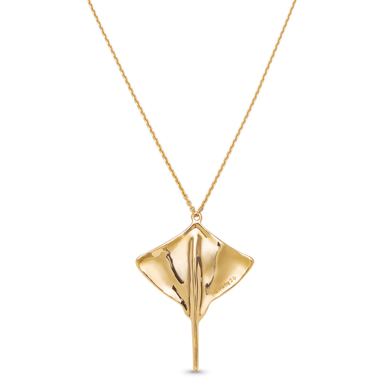UNOde50 Ser Majestuosa Gold-Plated Long Chain Manta Ray Pendant Necklace